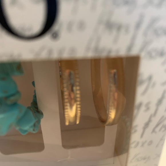 XOXO 3 piece boxed earring set. New - Picture 3 of 9